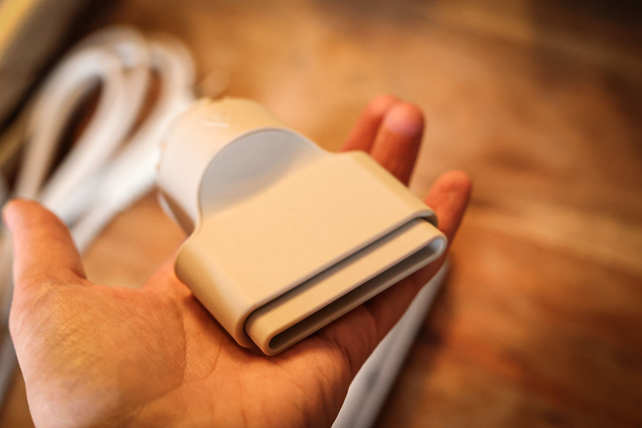 You can see the concentrator attachment of the Shark FlexStyle. 